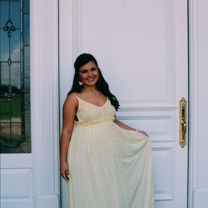 Meet your Posher, Claire